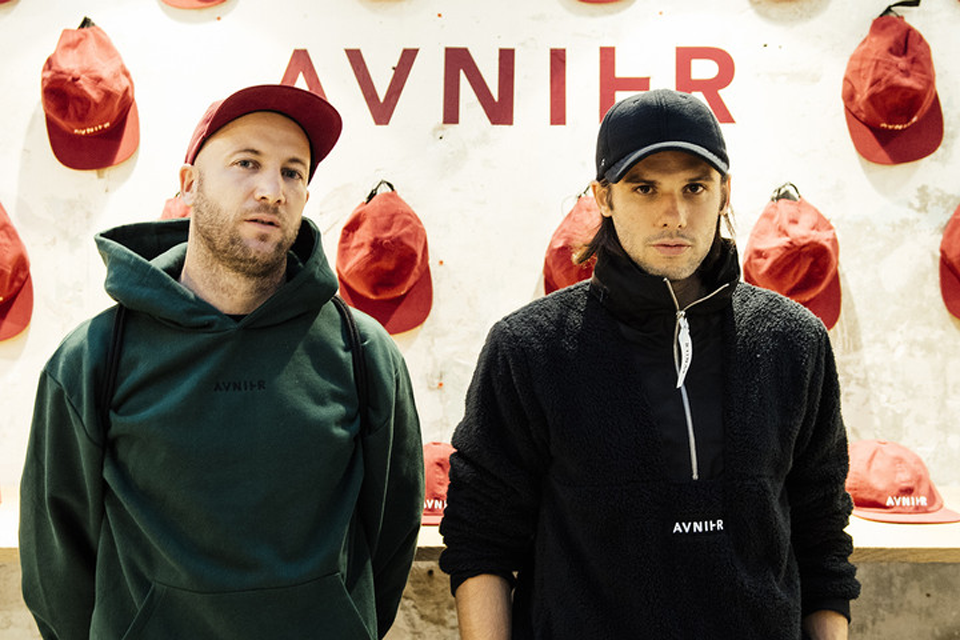 Minimaliseren Sterkte Helm Avnier, la marque de sappes d'OrelSan